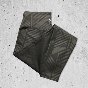 Old Navy • Go-Dry leggings